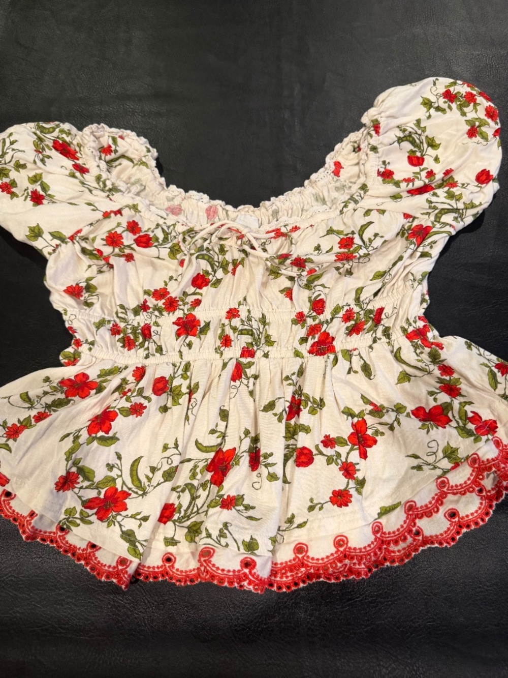 Anthropologie Short Sleeve Sweet Heart Neckline Red Florals on Ivory Cream Large